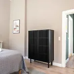 Deluxe At Perfect Location