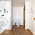 Deluxe At Perfect Location Apartman